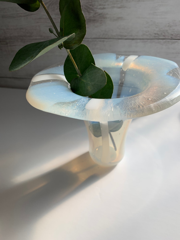 【受注制作】Flow vase / ガラスの花瓶　シアーホワイト 3枚目の画像