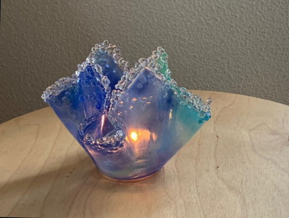 Draping candle holder / ガラスのグラデーションブルー 6枚目の画像