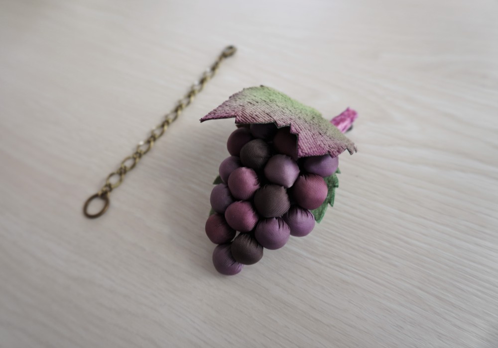 葡萄のブローチ◇布◇＃２１