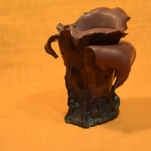 ビオランテ 陶器花器「ビオランテ」1点もの 一輪挿し・花瓶・花器 MASSIMO 通販｜Creema(クリーマ) 11139849