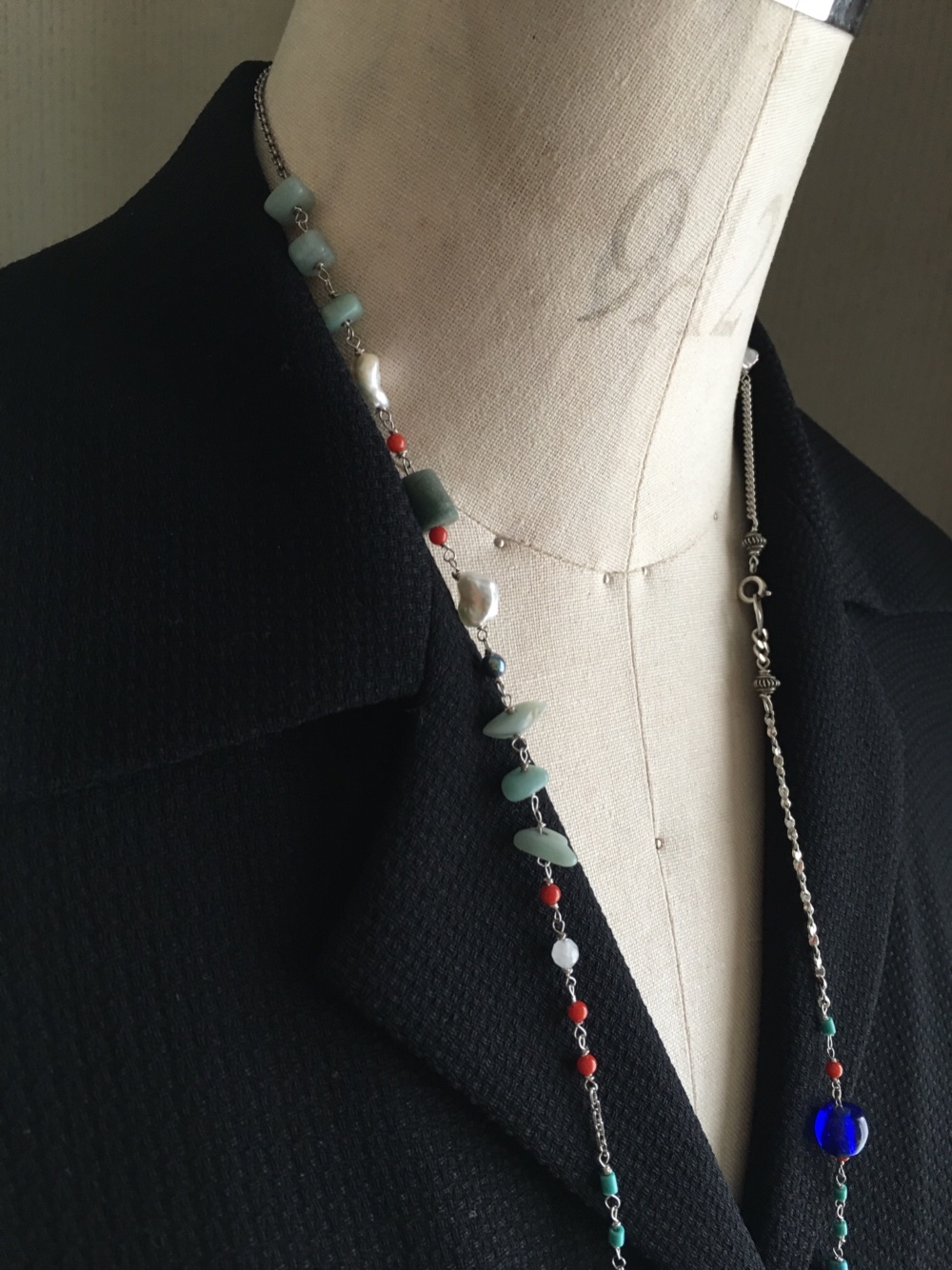 古代ビーズをつかったロングネックレス