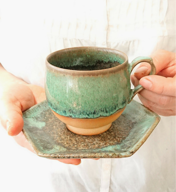 【陶器】◆TVチャンピオン陶芸王が作る器・究極のコーヒーカップver.15.3『織部唐津』 1枚目の画像