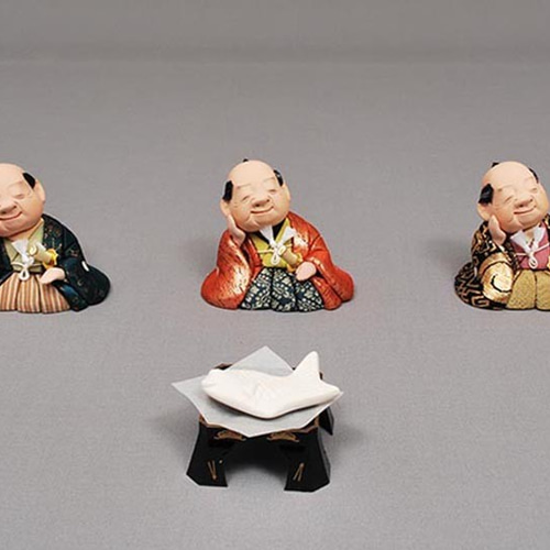 アロマ屋お代官様黒金襴　アロマ屋　悪徳商人 木目込人形 お代官様 黒金襴 （アロマ屋シリーズ）【アロマ