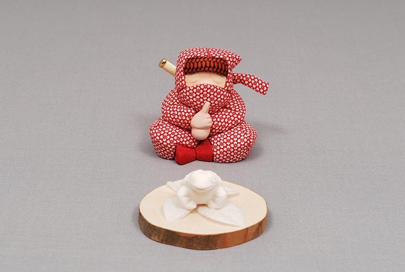 木目込人形　赤忍者（アロマ屋シリーズ）【アロマディフーザー】