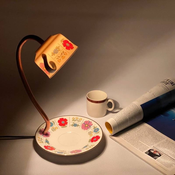 ビンテージ フラワーモチーフ ランプ テーブル 昭和レトロ ガラス 陶器 レトロポップな花柄のテーブルランプ スタンドライト・テーブルランプ