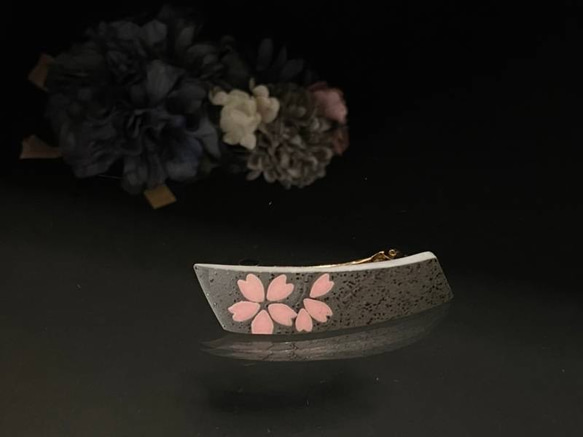 桜模様のシンプルバレッタ 1枚目の画像
