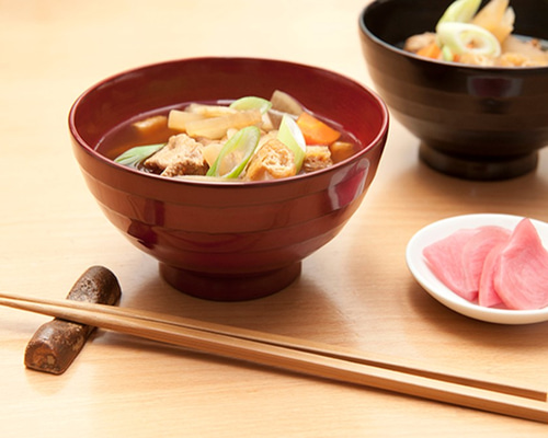 漆塗の椀「ヘラ模様椀・中」（本朱／黒） お椀・ボウル・鉢 輪島