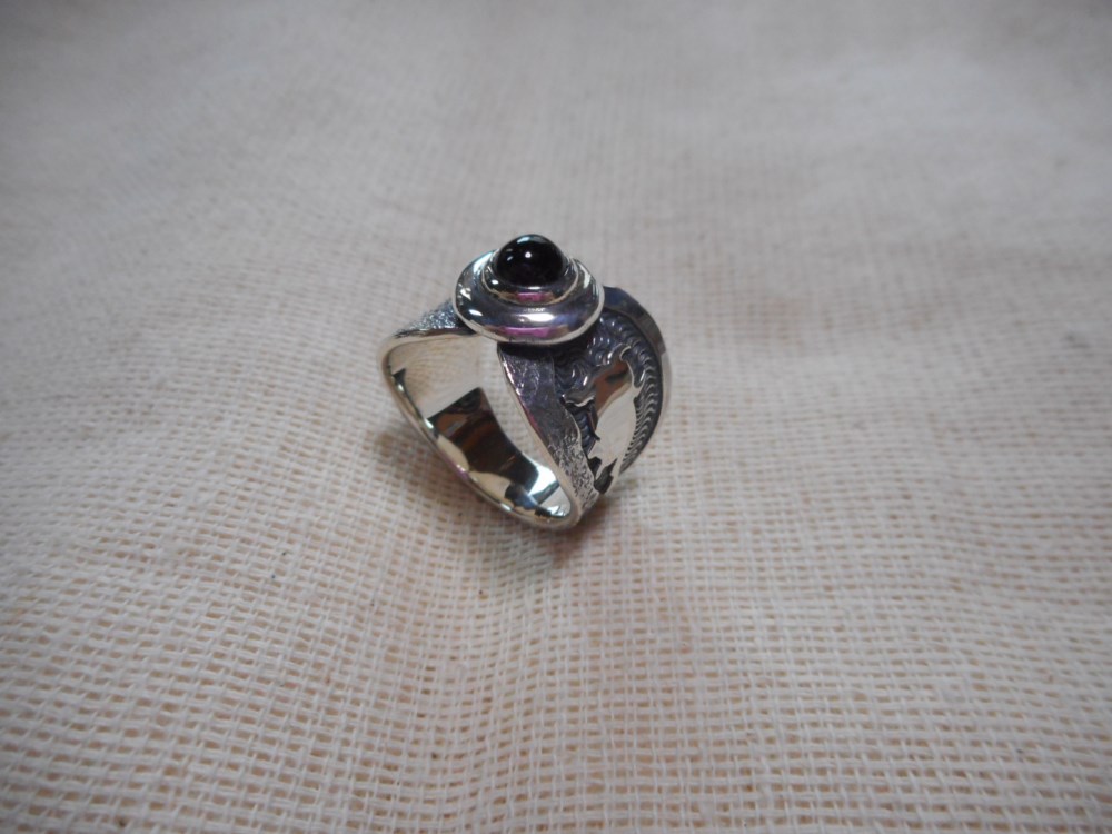 ブラックスターバイソンリング