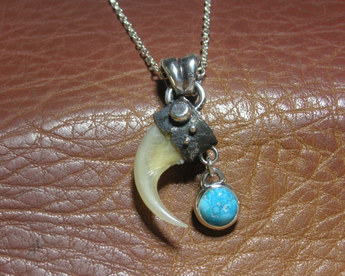 爪ペンダント　お守り 1_fd07a3d5bb99807c5b5d83d9ede3