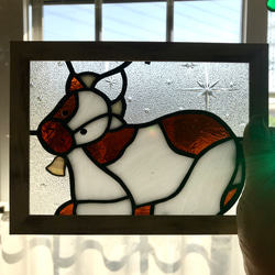 ステンドグラス　干支　牛　丑　正月飾り　木枠付き 2枚目の画像