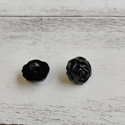 黒ばらボタン（5個セット）　飾りボタン　脚付きボタン 3枚目の画像