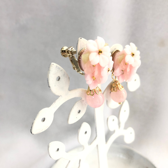 訂單生產☆櫻花☆櫻花花束和天然石耳環☆彈簧配件 第8張的照片