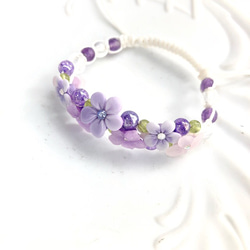 紫の小花と天然石のフラワーガーデン編み込みブレスレット 4枚目の画像