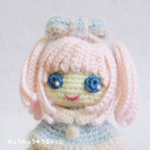 水色ふわふわポンチョ＆ピンクツインテールのウィンターちゃん