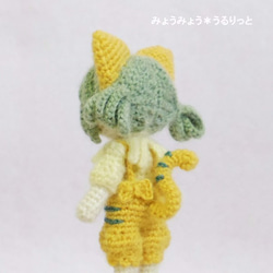 黄色に緑色の縞が可愛いふわふわ耳のトラ猫ちゃん♪　(あみぐるみ) 5枚目の画像