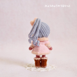 ふわふわピンクの冬ファッションの女の子♪　(あみぐるみ) 5枚目の画像