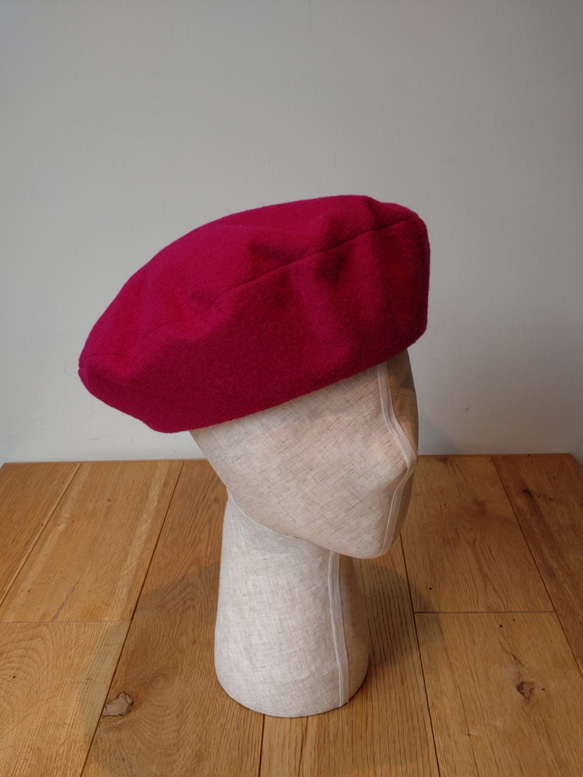 トップ広めで被り方楽しめるベレー帽　beret scramble wide winered 6枚目の画像