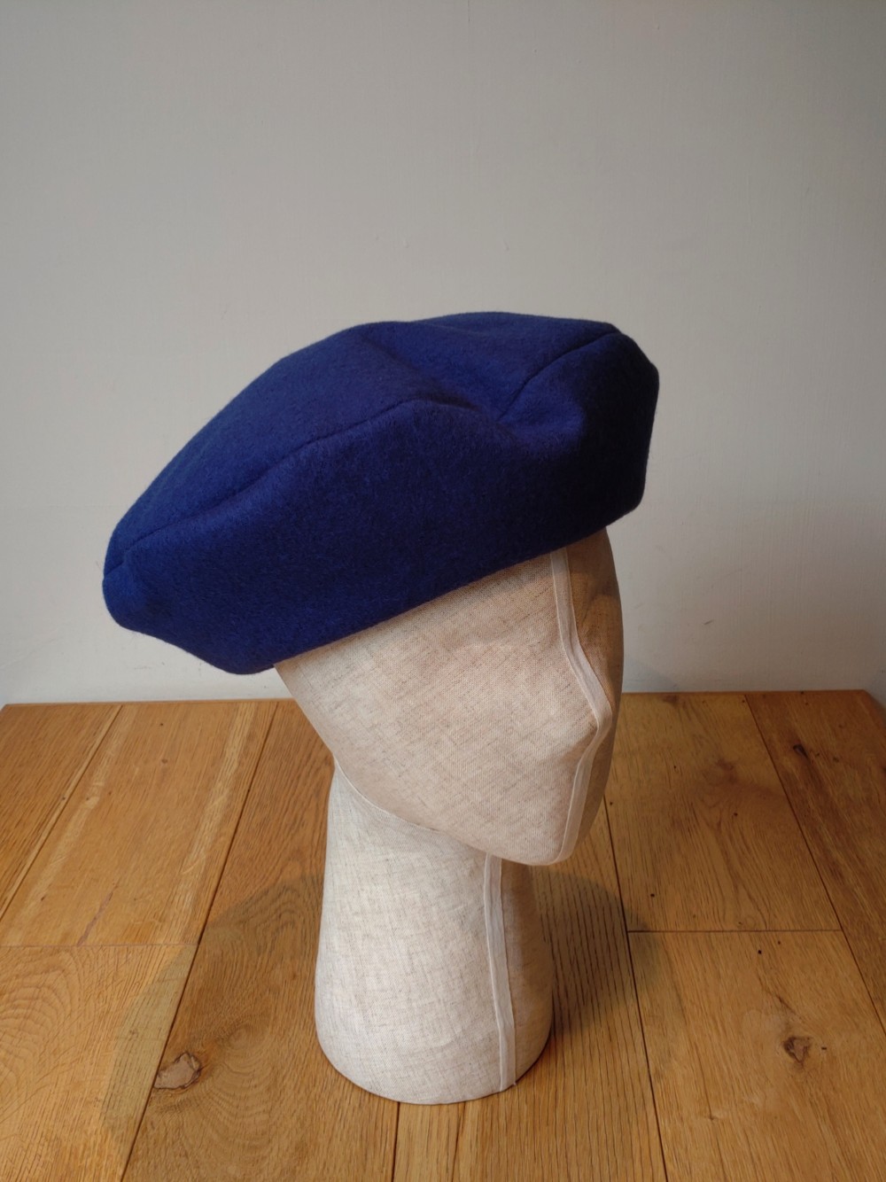 トップ広めで被り方楽しめるベレー帽 beret scramble wide royalblue