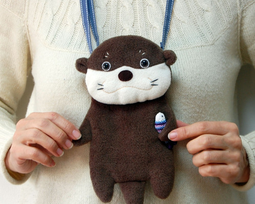 カワカワのスマホバッグ カワウソ ぬいぐるみ ポシェット ショルダー
