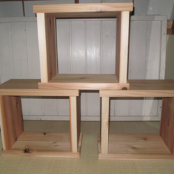 使い方いろいろ木製枠　腰かけ　本棚　キューブボックス　無垢材　国産材　杉材 7枚目の画像