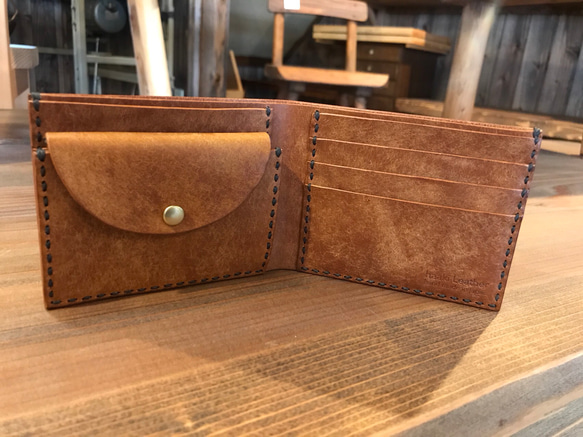 haaki Leather 二つ折り財布 3枚目の画像