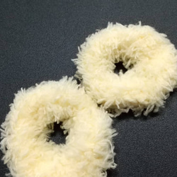 ふわふわの毛糸で編んだ　ミニシュシュ　◆いろいろアソートセット◆ ６個入り 5枚目の画像