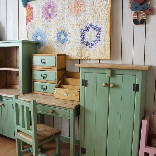 アンティーク グリーンキャビネット