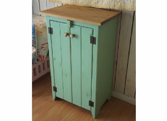 アンティーク グリーンキャビネット