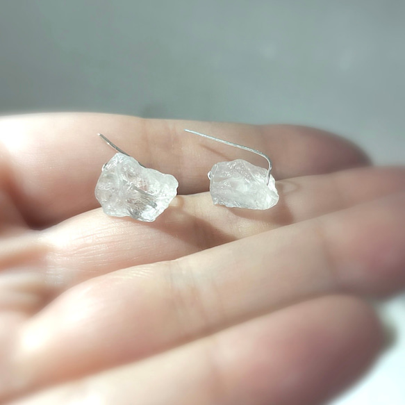 【水晶・クォーツ】夏のアイスシュガーピアス•ICE sugar 4枚目の画像