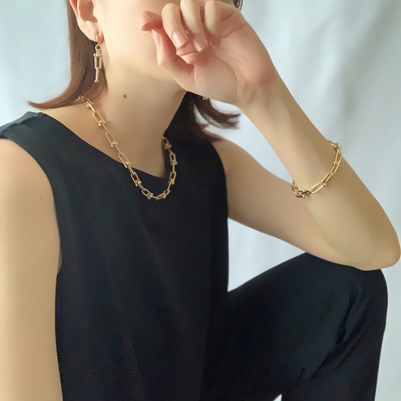 Chunky Gold Chain Earrings 9枚目の画像