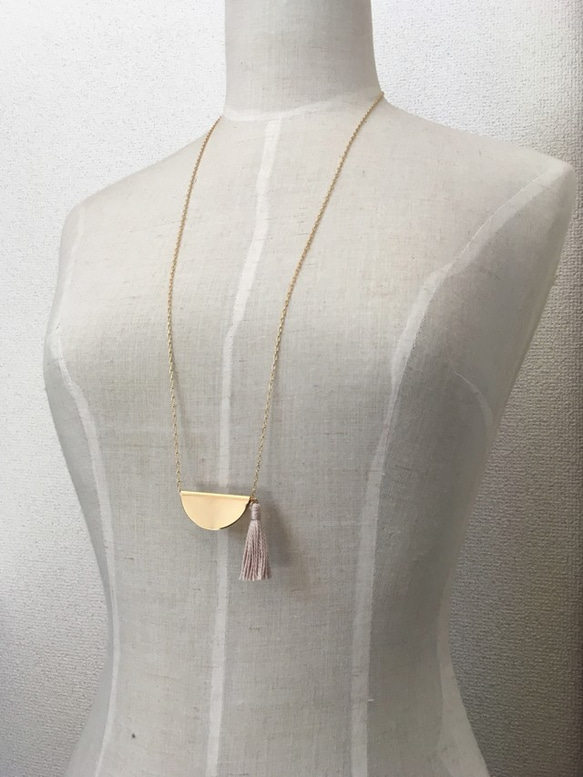 Folded Brass Charm Long Necklace 4枚目の画像