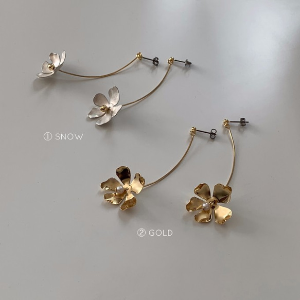 Tiny One-Flower Pierced Earrings / 5 Petal 4枚目の画像