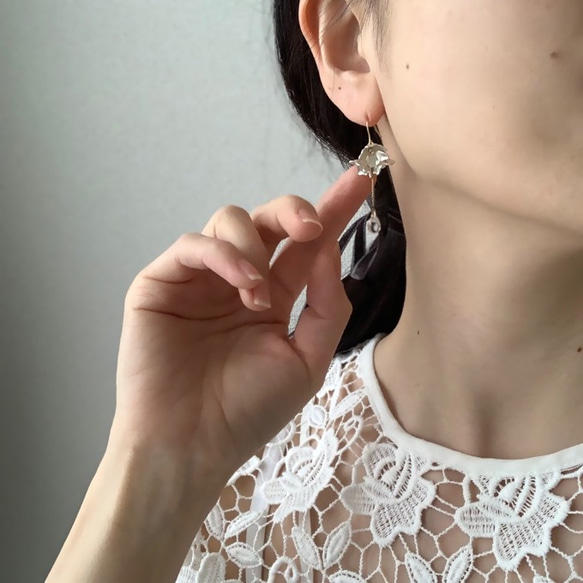 【2019夏新作】Snow Flower & Drop Pierced Earrings 5枚目の画像