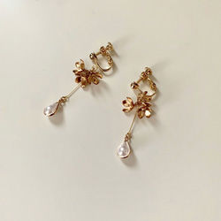 Bouquet & Drop Charm Earrings 4枚目の画像