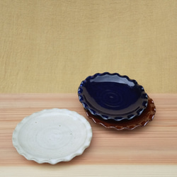 三色輪花ケーキ皿セット(小) 1枚目の画像