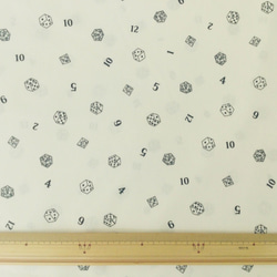 ツムラ様専用　ラスト1 サイコロと数字の柄の生地　約110×40cm 2枚目の画像