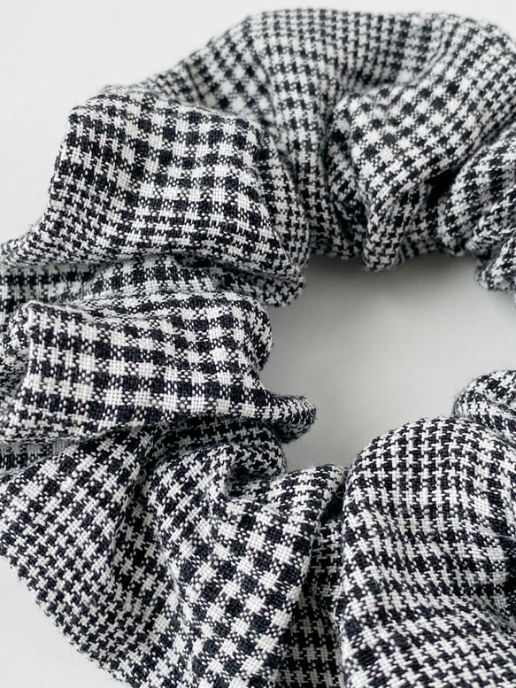 サイズが選べる☆先染めユーラシアンリネンのシュシュ（グレンチェック） 2枚目の画像