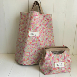 たたむの簡単ペタンコ布バッグ＊ピンク花柄水彩調（タグの柄：fine day） 1枚目の画像