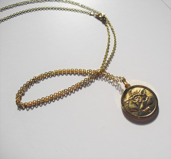 ゴールドコインロングネックレス　　ヴィンテージ純金コーティングコイン 2枚目の画像
