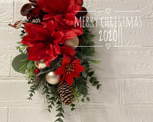 商品名【華】Xmas！♥真っ赤なポインセチアとローズのスワッグリース✳ 冬リース 商品名【聖歌】ゆきこ様専用♥真っ赤なポインセチアとローズの花束風