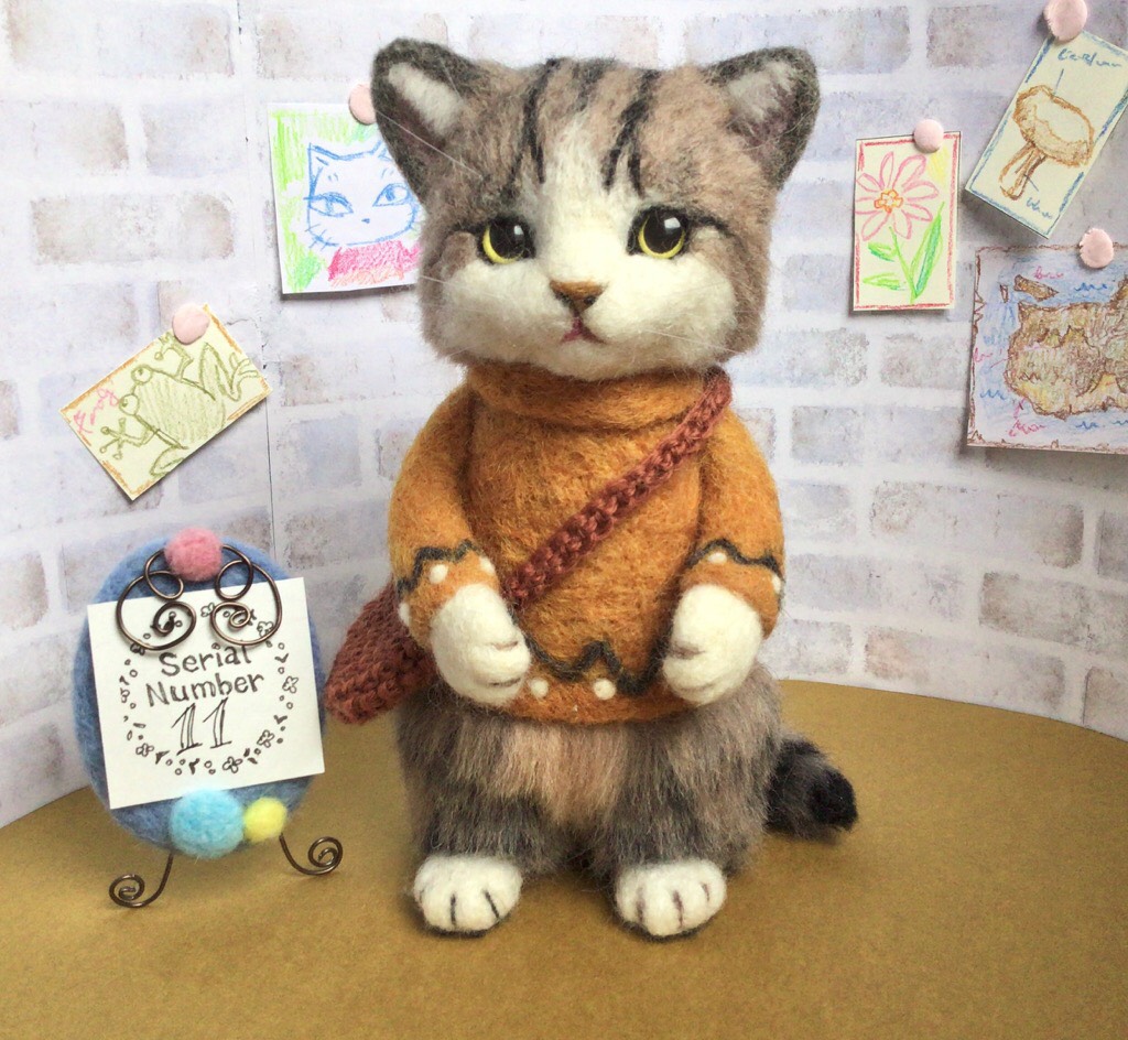 しま猫さんの立ちぬいぐるみ No.11 羊毛フェルト チイサナハアト
