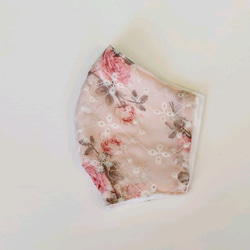 息苦しくない不織布マスクカバー　春です。ふんわりピンクのシフォンでちら見せ　すっぽり入れ込むタイプ 3枚目の画像