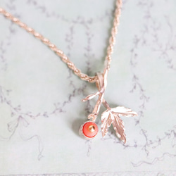 Sterling Silver - 18K & Coral Necklace 2枚目の画像