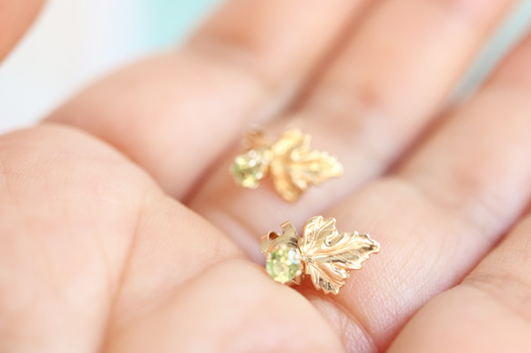 9K gold peridot 2-way earrings 3枚目の画像