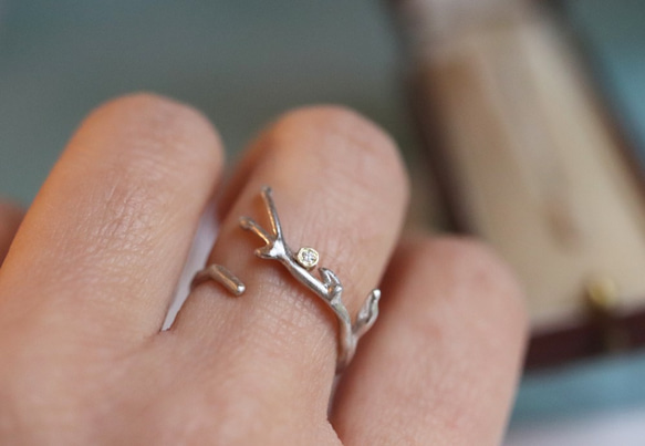 18K & Sterling Silver Diamond Twig Ring - étoile de noël 2枚目の画像