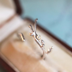 18K & Sterling Silver Diamond Twig Ring - étoile de noël 3枚目の画像