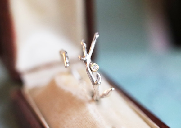 18K & Sterling Silver Diamond Twig Ring - étoile de noël 4枚目の画像