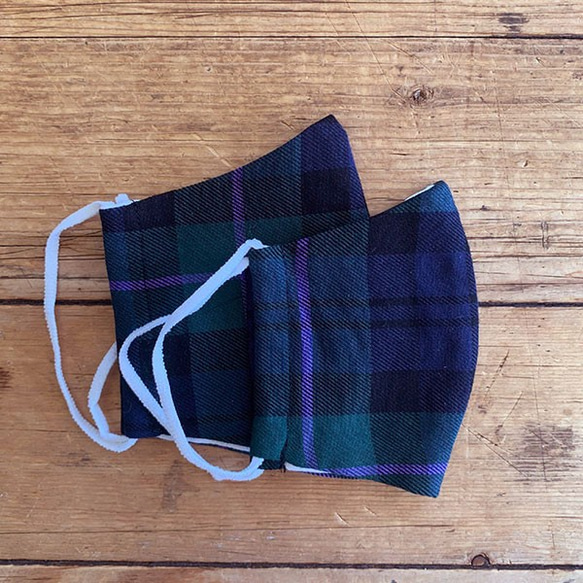 遠州織物【保湿・消臭】タータンチェック柄マスク(グリーン系) 4枚目の画像