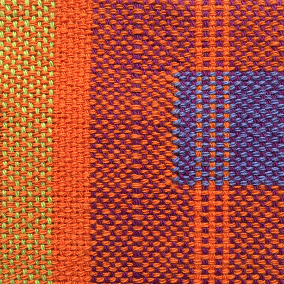 ビビットカラーの手織りのフラットポーチ_01 4枚目の画像
