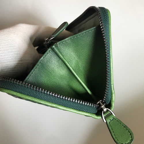 限定商品 財布 今年緑/グリーン系人気色 希少ラムスキン本革 限定商品 財布 今年緑/グリーン系人気色 希少ラムスキン本革